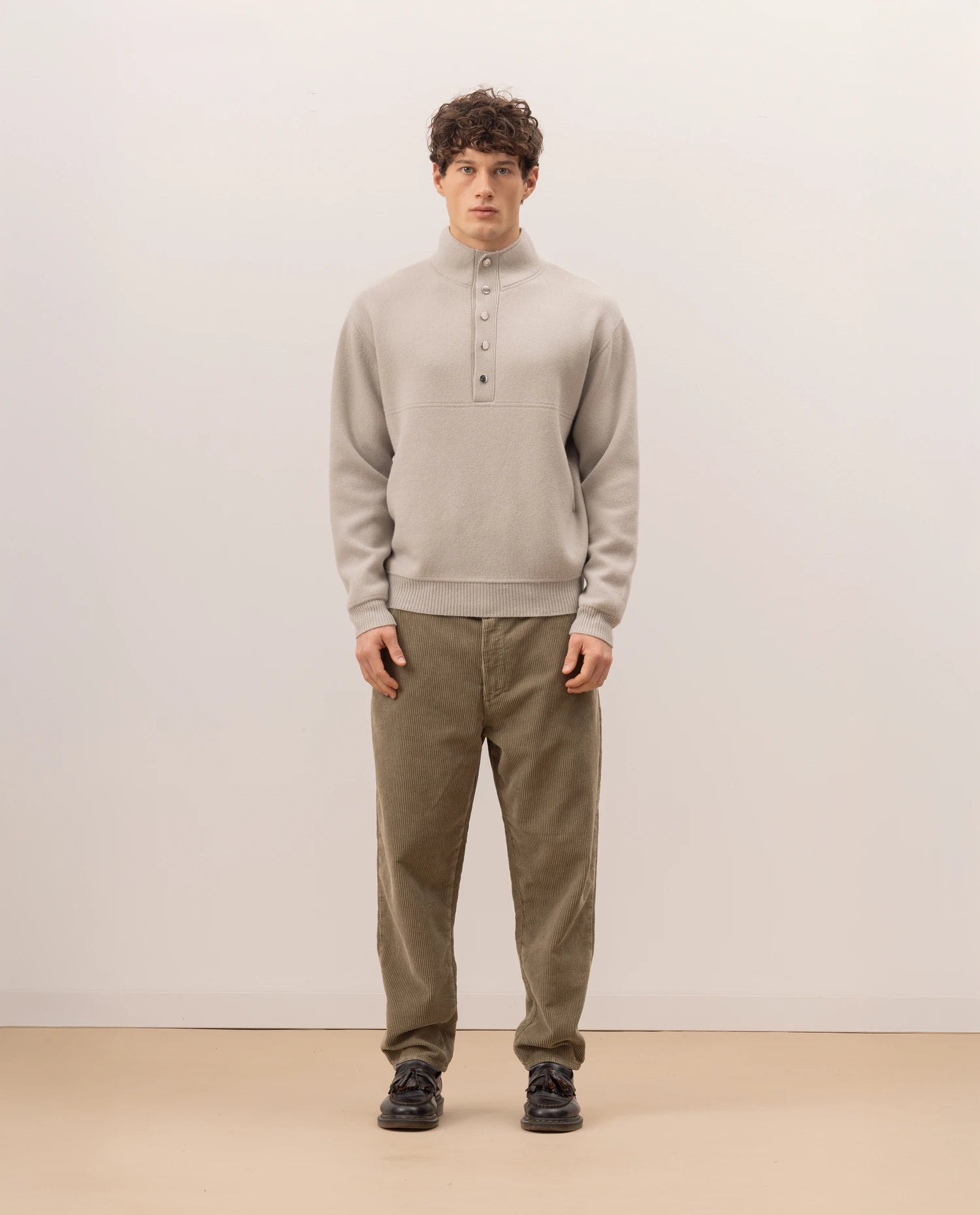 255-37612-82_2 - Allude - 30% Cashmere 70% Wolle Active Fall/Winter 2025/2026 Grau Herren lockerer Schnitt mittelschwerer Strick NEW Pullover SAPG::255-37612 Stehkragen Uni Jacquardmuster