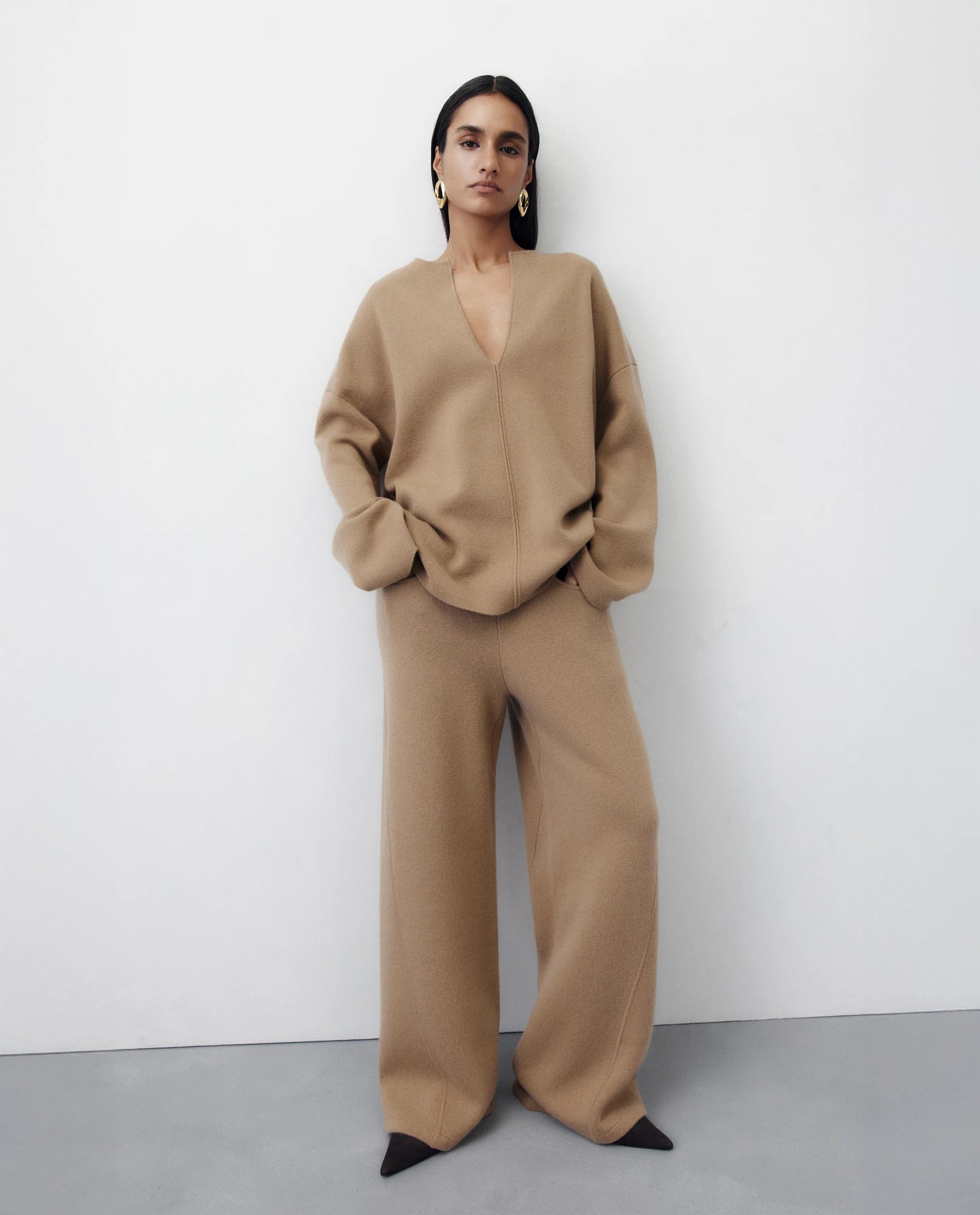 256-20611-43_2 - Allude - 30% Cashmere 70% Wolle Active Beige Damen Holiday 2026 NEW Pullover SAPG::256-20611 Serafino Wolle