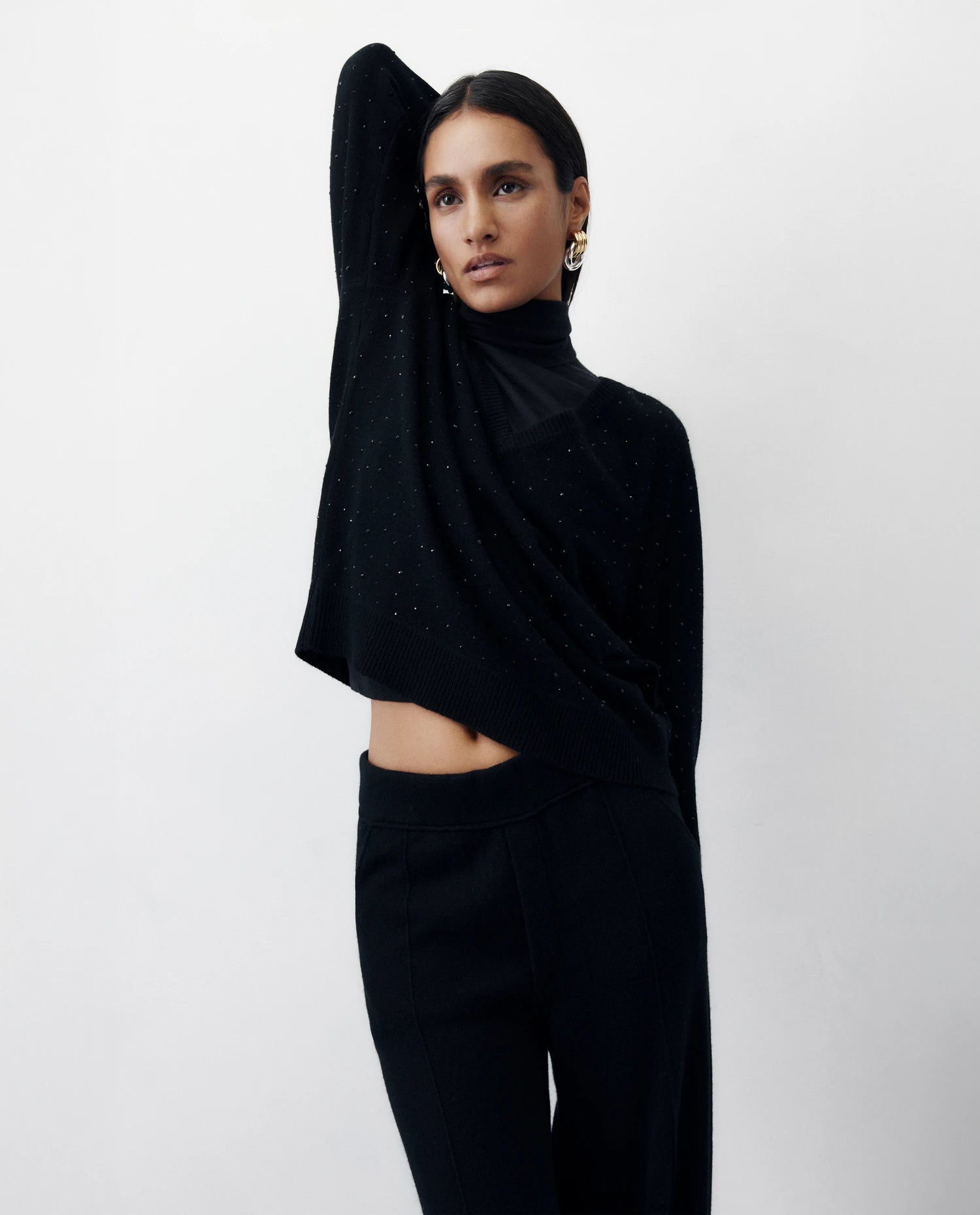 256-20623-90_1 - Allude - 30% Cashmere 70% Wolle Active Damen Holiday 2026 NEW Pullover SAPG::256-20623 Schwarz V-Ausschnitt Wolle