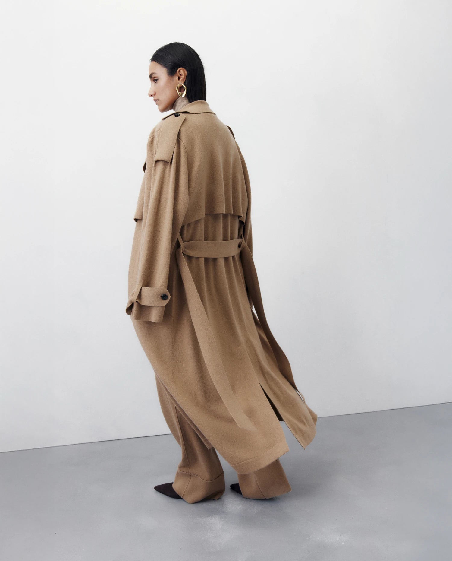 256-20630-43_1 - Allude - 30% Cashmere 70% Wolle Active Beige Damen Holiday 2026 Mantel NEW SAPG::256-20630 Wolle