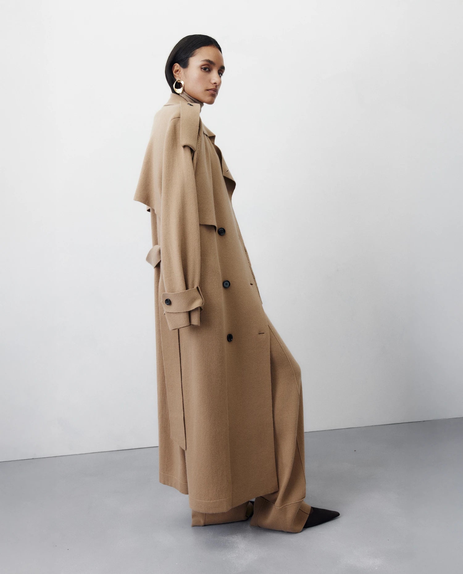 256-20630-43_2 - Allude - 30% Cashmere 70% Wolle Active Beige Damen Holiday 2026 Mantel NEW SAPG::256-20630 Wolle