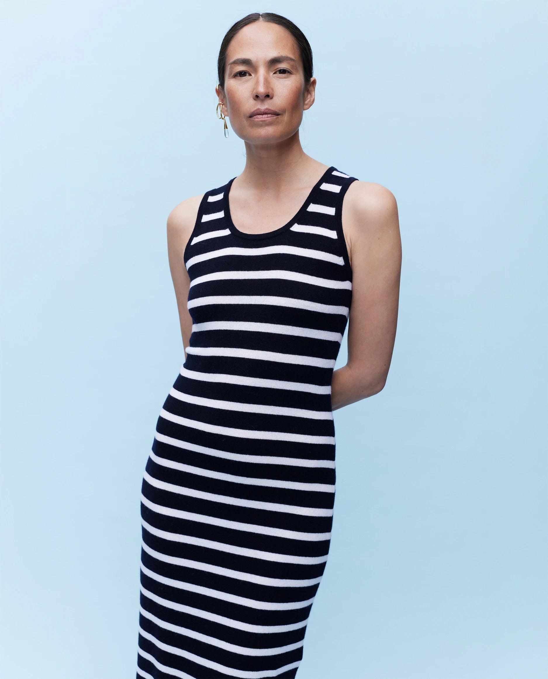 262-17024-1440_0803 - Allude - 30% Cashmere 70% Wolle Active Damen Kleid Navy SAPG::262-17024 Spring/Summer 2026 Wolle