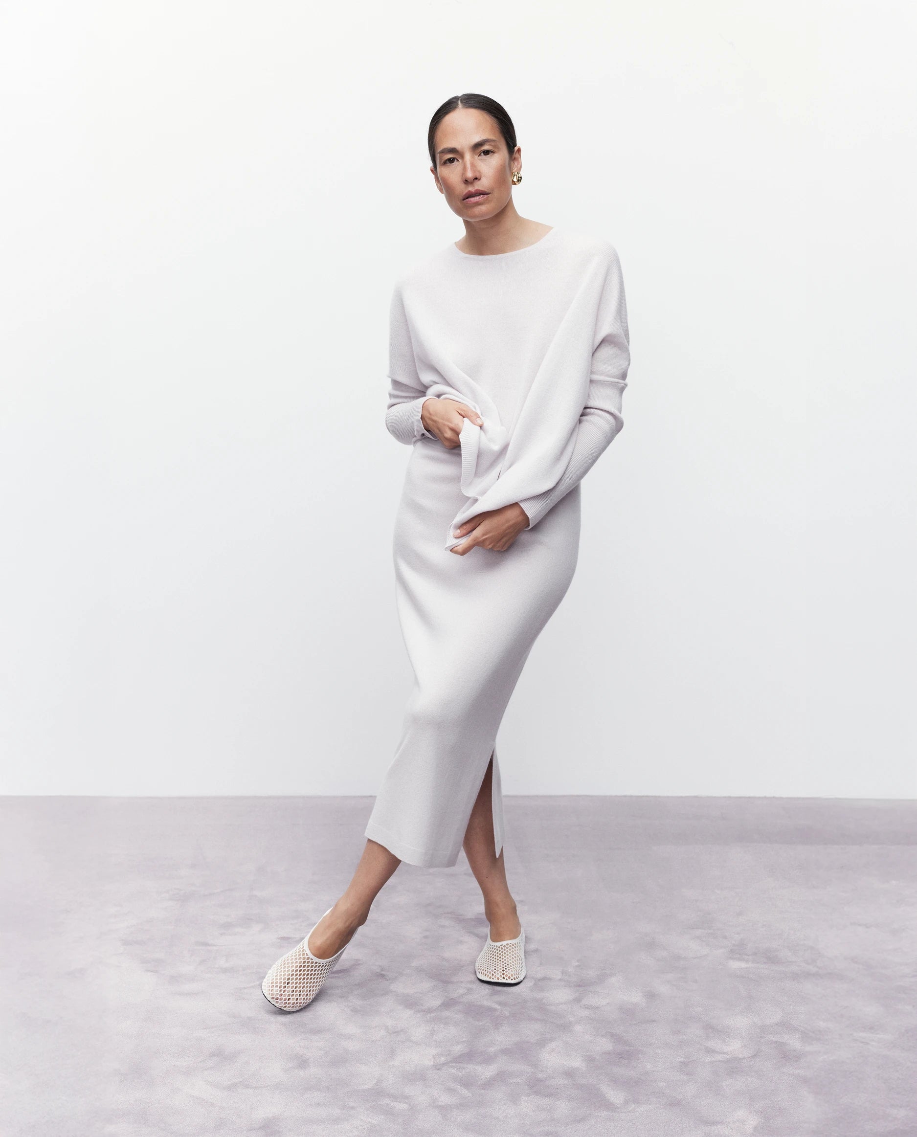 262-17662-80-2750 - Allude - 30% Cashmere 70% Wolle Active Damen Grau Langarm Pullover SAPG::262-17662 Spring/Summer 2026 U-Boot Wolle