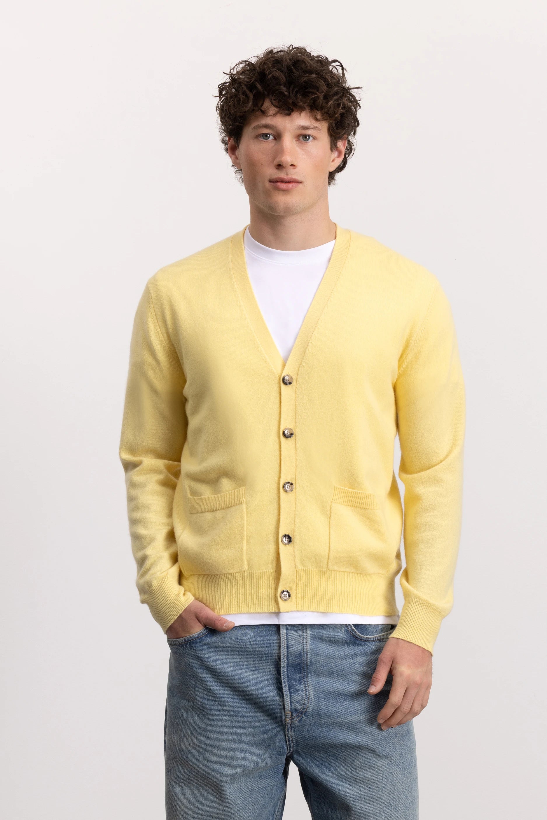 262-30022-21_6 - Allude - 100% Cashmere Active Cashmere Gelb Herren Langarm NEW SAPG::262-30022 Spring/Summer 2026 Strickjacke V-Ausschnitt