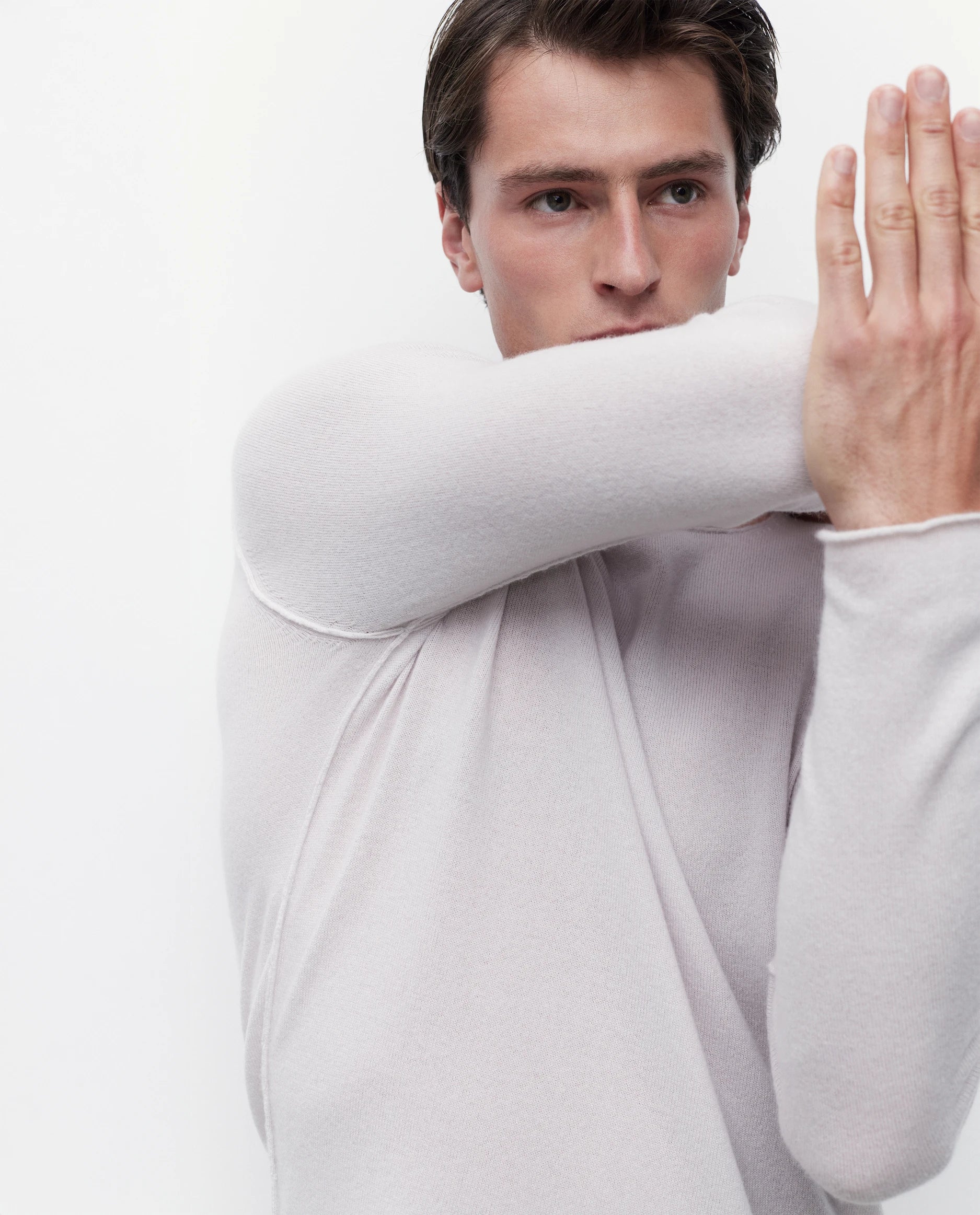 262-37013-80_4009 - Allude - 30% Cashmere 70% Wolle Active Grau Herren Langarm Pullover Rundhals SAPG::262-37013 Spring/Summer 2026 Wolle