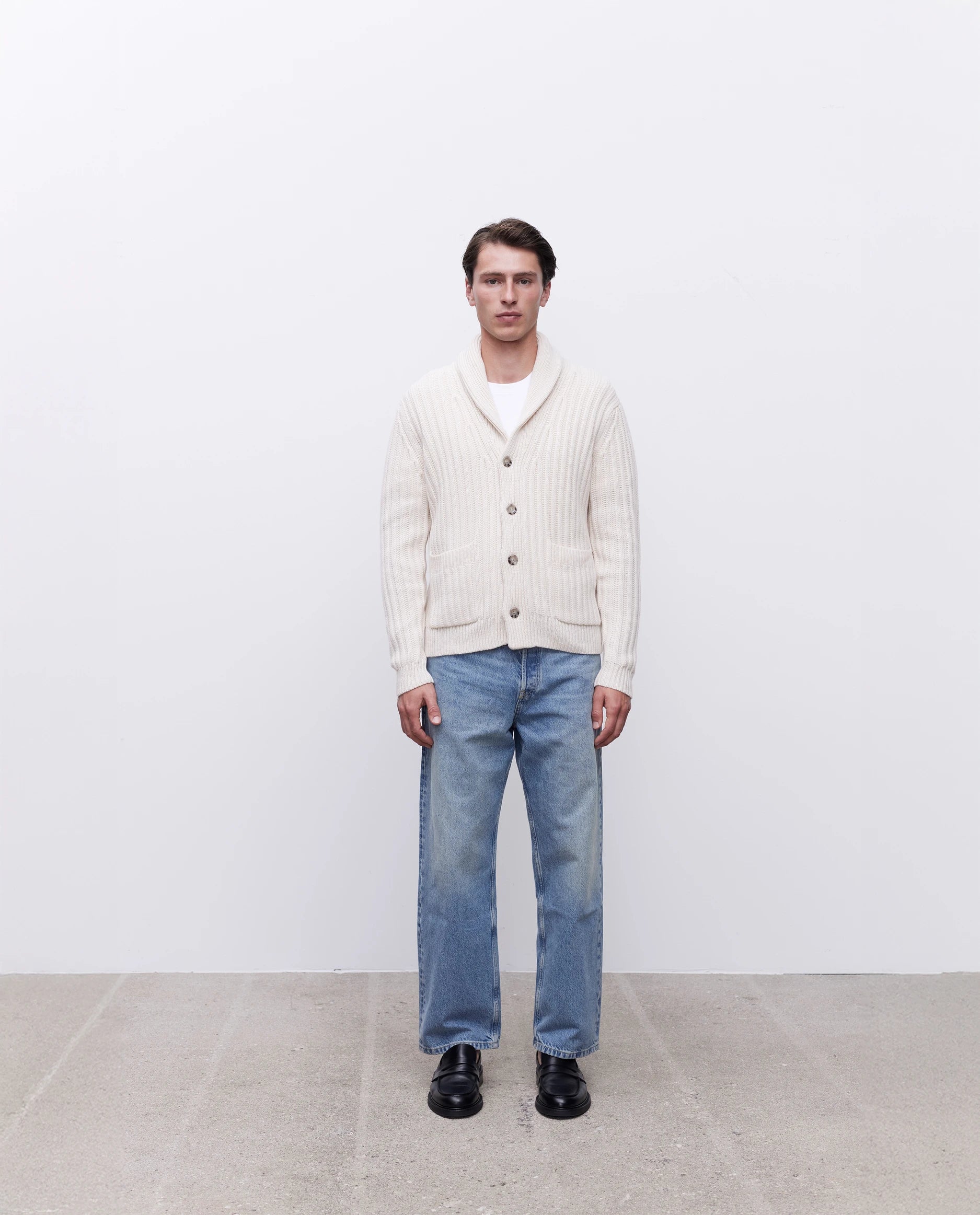 262-37030-41_3492 - Allude - 30% Cashmere 70% Wolle Active Creme Herren Langarm NEW SAPG::262-37030 Schalkragen Spring/Summer 2026 Strickjacke Wolle