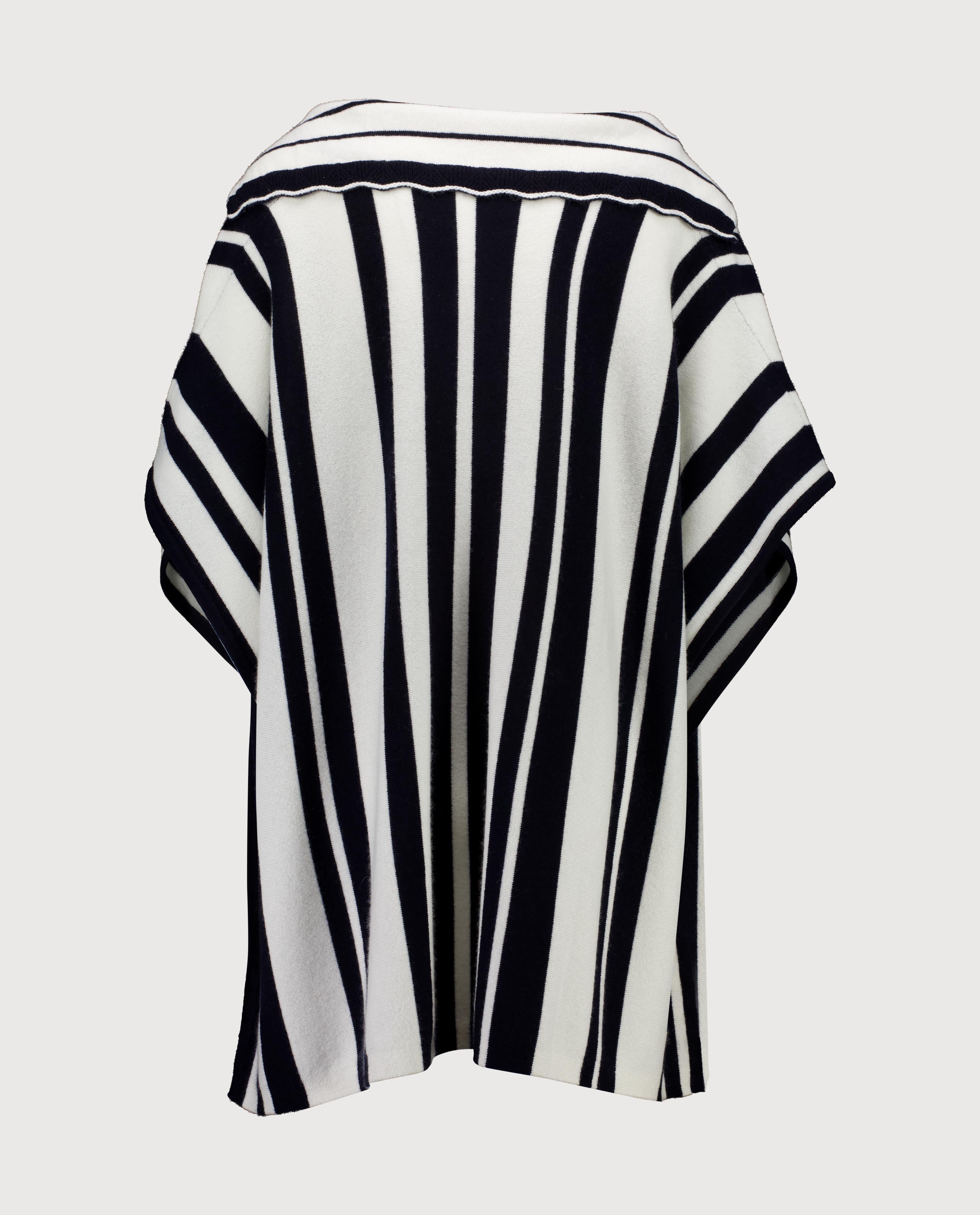 263-20010-1440_2 - Allude - 100% Cashmere Active Capsule Summer 2026 Cashmere Damen Halbarm Navy NEW Poncho SAPG::263-20010 Spring/Summer 2026