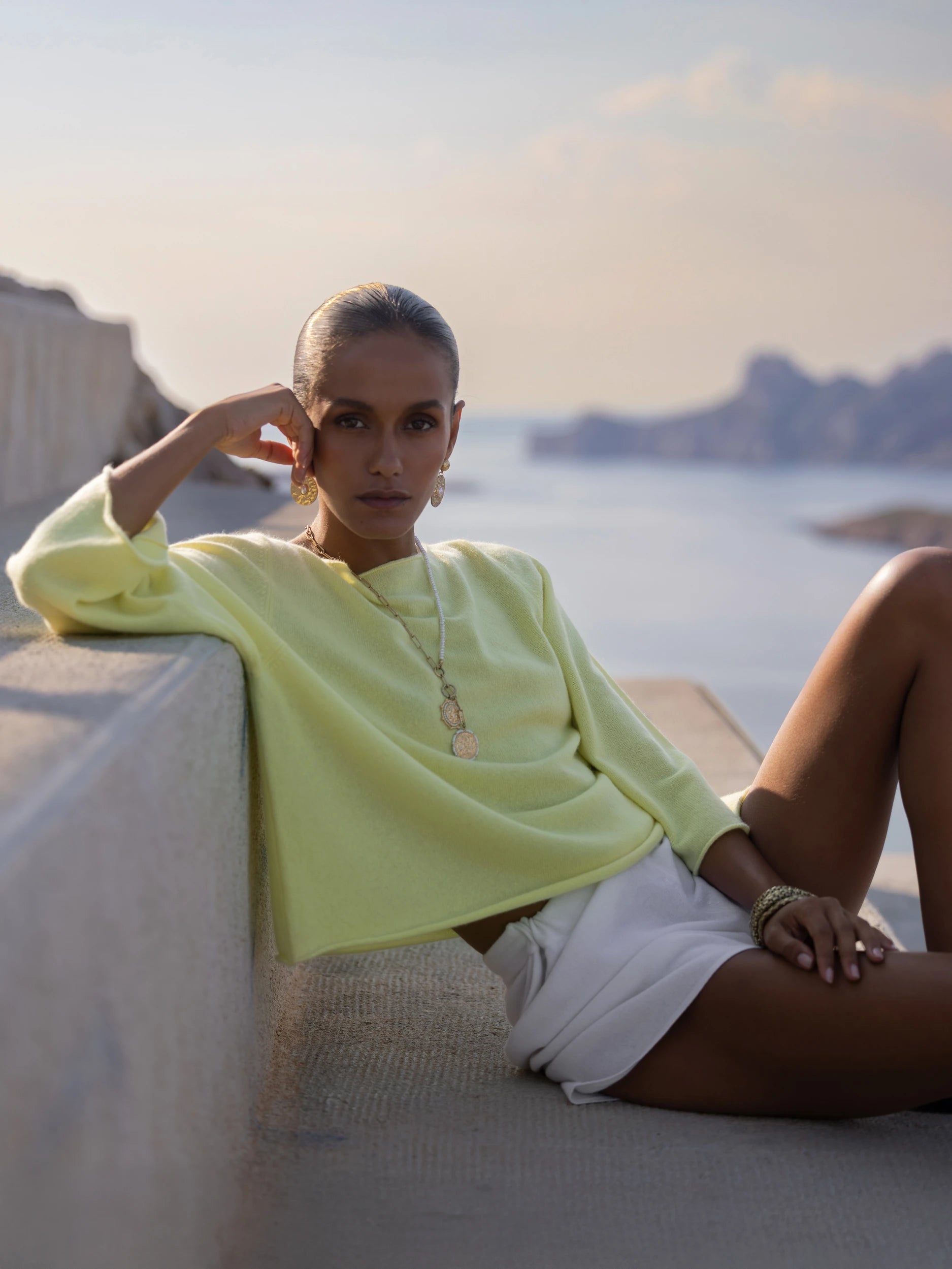 263_20043_40_8 - Allude - 100% Cashmere Active Capsule Summer 2026 Cashmere Damen kurze Hose NEW SAPG::263-20043 Spring/Summer 2026 Weiß