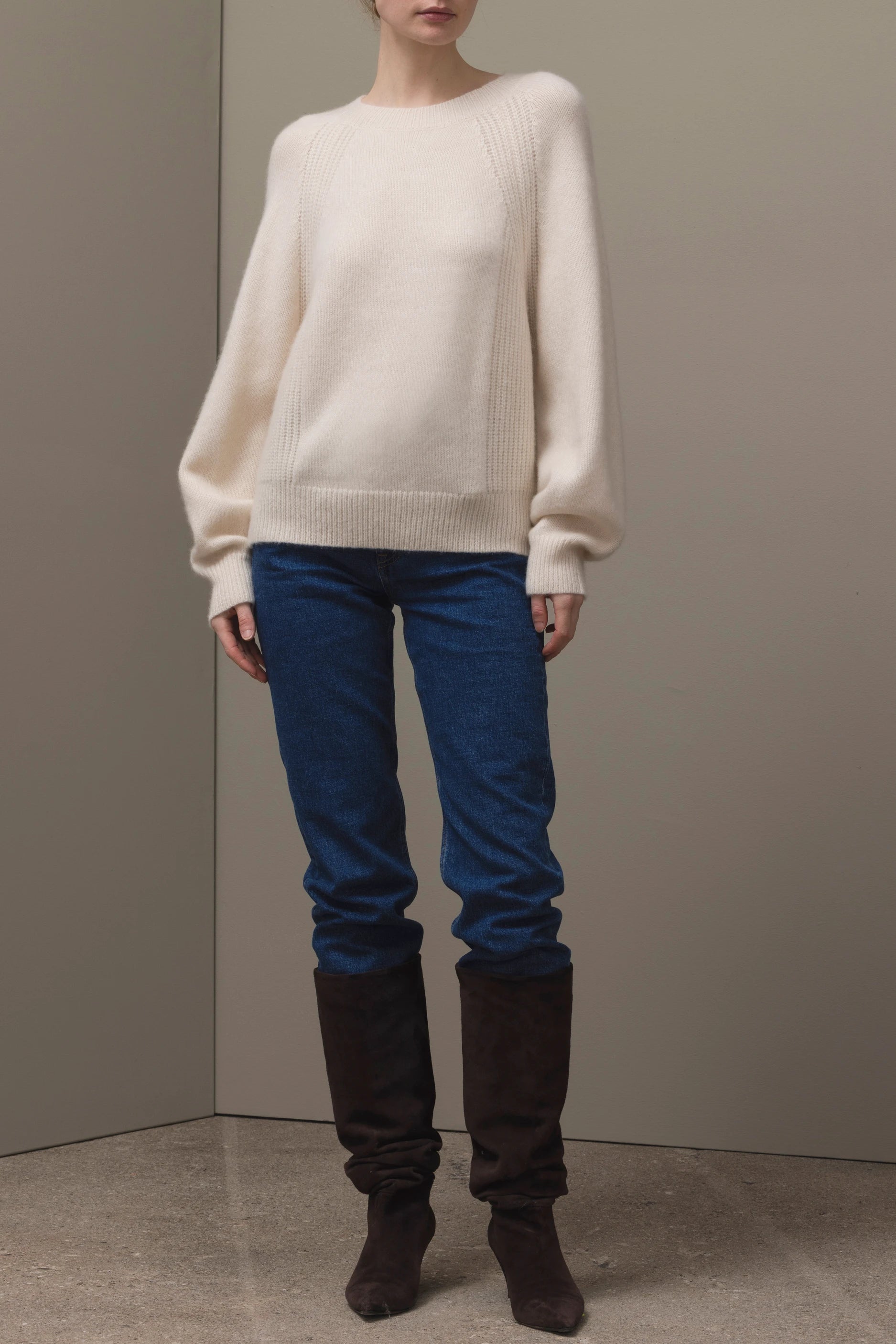 265-77011-40-S_1_5c201e25-6c0b-4b02-be11-75d8ba541e44 - Allude - 25% Seide 75% Cashmere Active Cashmere Damen Fall/Winter 2026/2027 Langarm NEW Pullover Rundhals SAPG::265-77011 Weiß