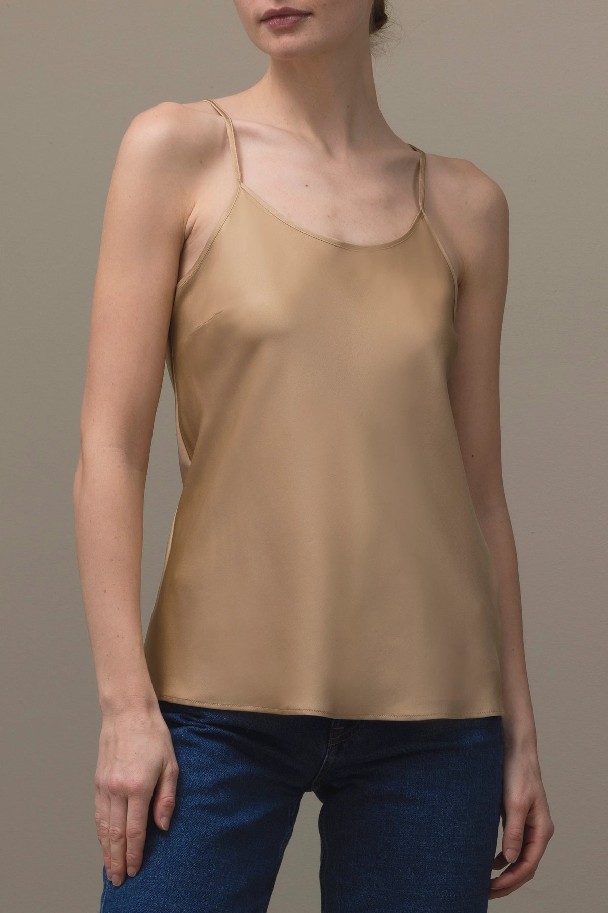 265-84001-45-S_2_1ef0e128-8870-4722-9ee8-1dcf46cde12f - Allude - 7% Elastan 93% Silk Active Beige Damen Fall/Winter 2026/2027 NEW SAPG::265-84001 Seide Top