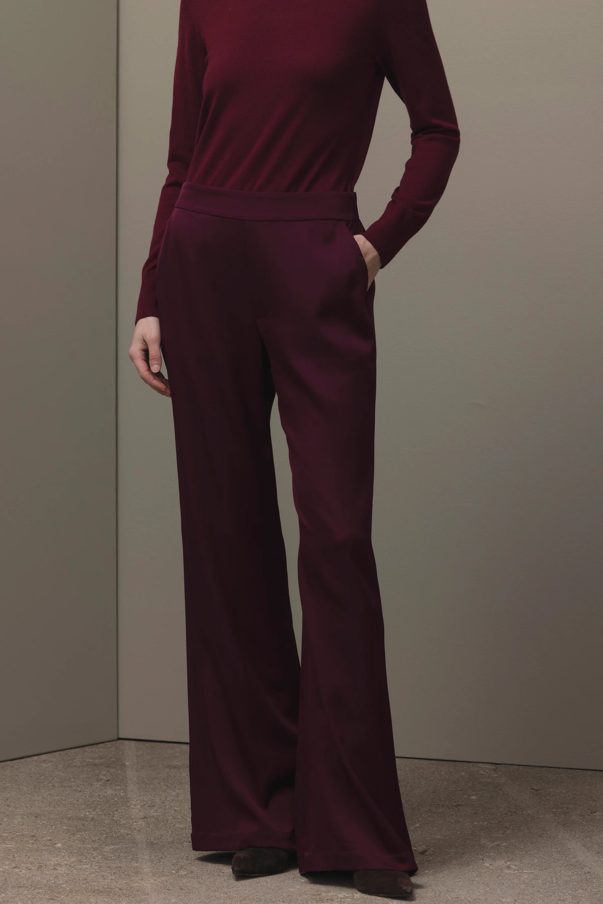 265-84006-68-S_2_f37f1524-5f7f-4c24-b9c4-598c6c1fd540 - Allude - 7% Elastan 93% Silk Active Damen Fall/Winter 2026/2027 Hose NEW Rot SAPG::265-84006 Seide