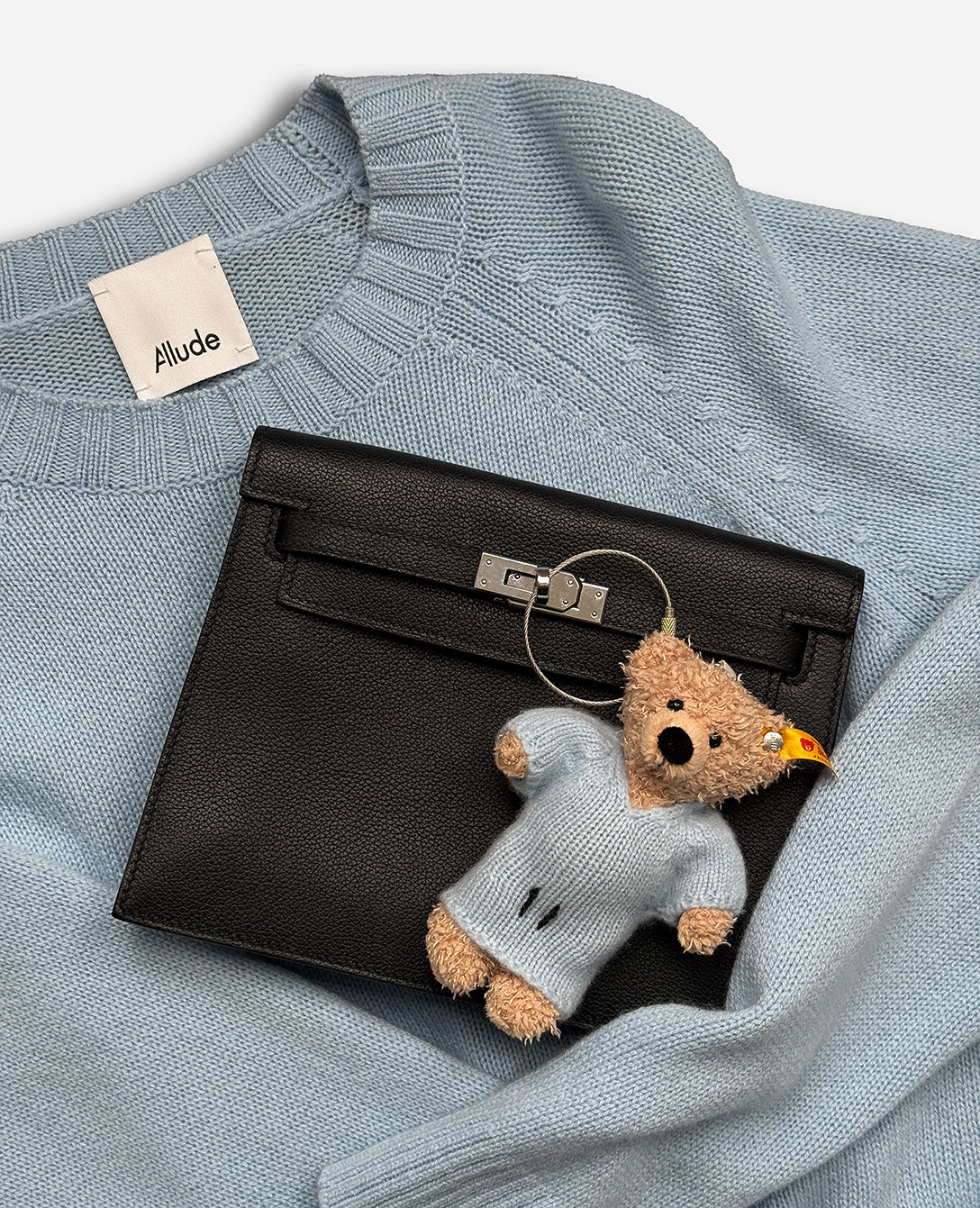 IMG_7875 - Allude München - 100% Cashmere accessories Charm Bag Hanger